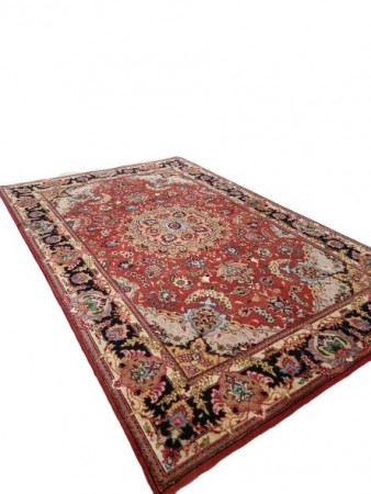 TABRIZ M / SILKE 158 x 105